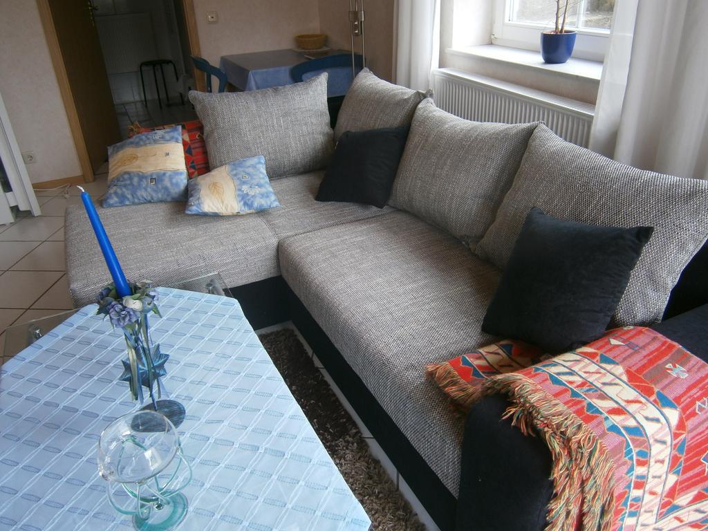 Eifeler Ferienwohnung Nettersheim Szoba fotó