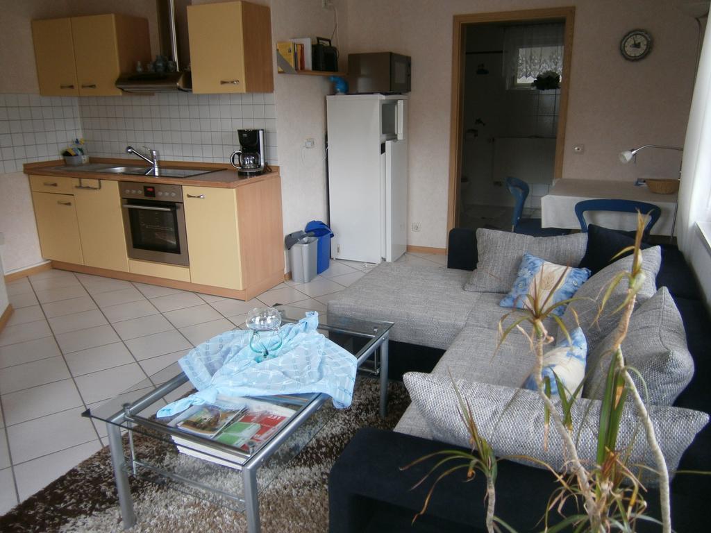 Eifeler Ferienwohnung Nettersheim Szoba fotó